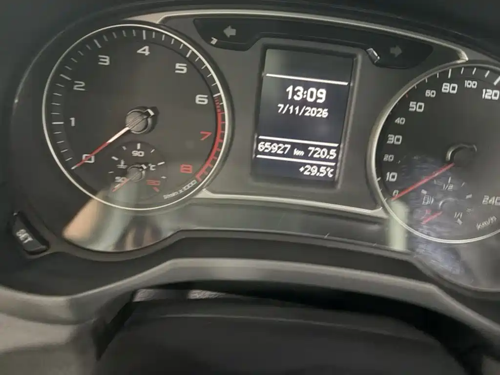 Audi A1 2015 — фото 13