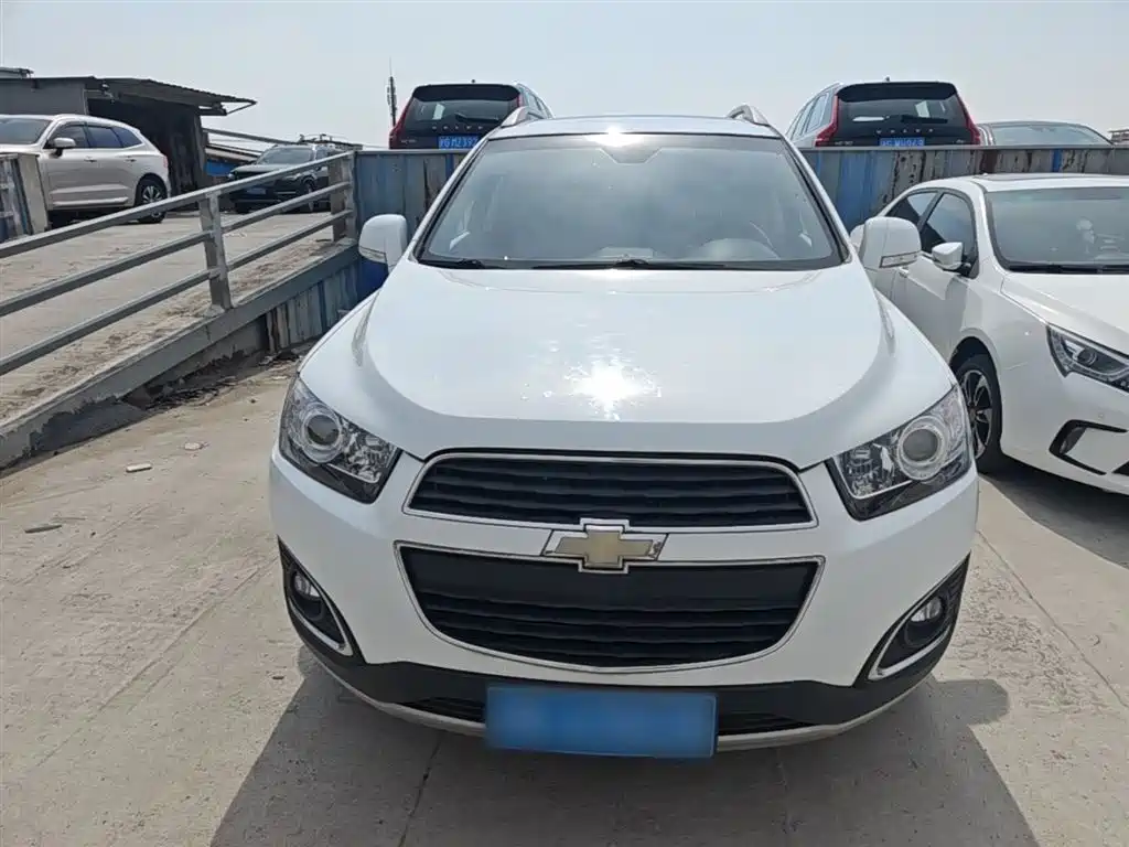 Chevrolet Captiva 2017 — фото 24