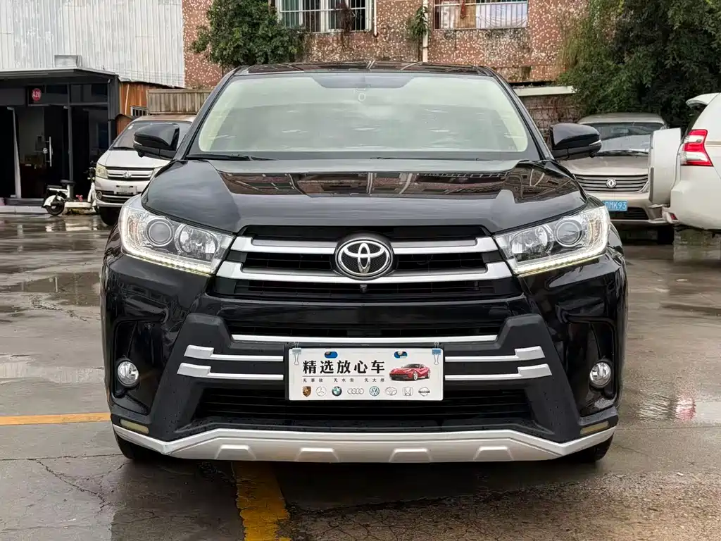 Toyota Highlander 2020 — фото 2