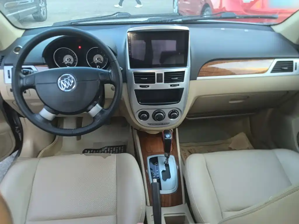 Buick Excelle 2014 — фото 10