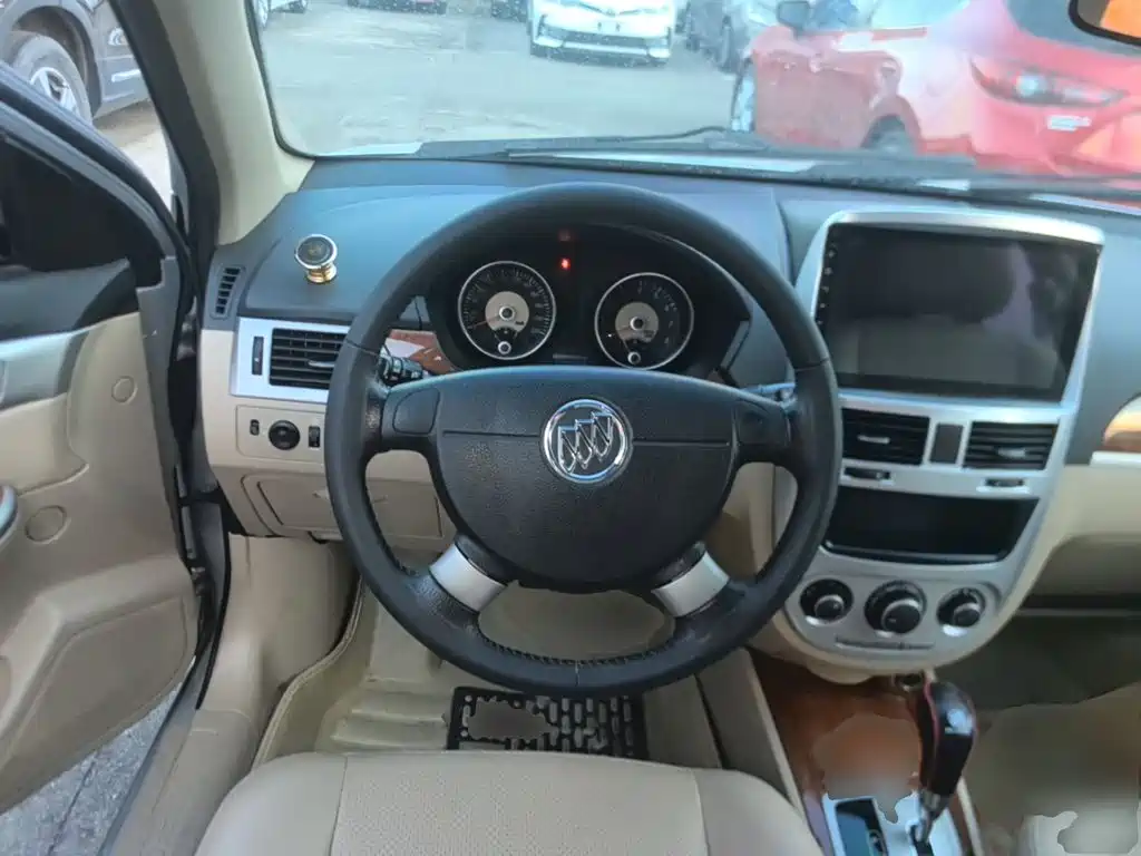 Buick Excelle 2014 — фото 11