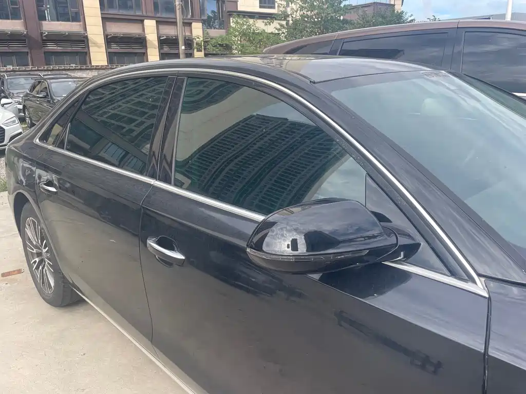 Audi A8 2015