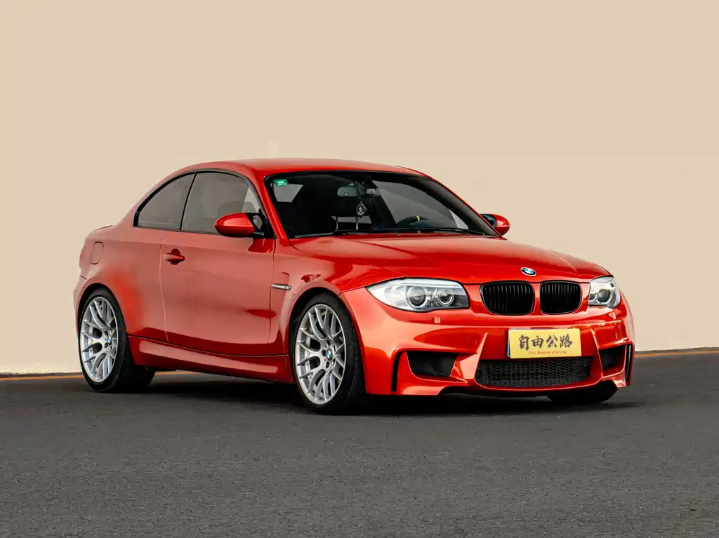 BMW 1 Series M 2013 — фото 3