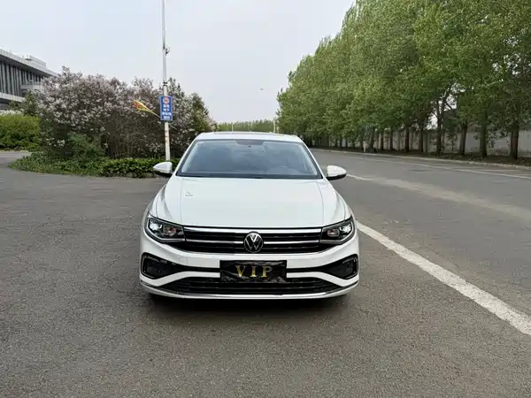 Volkswagen Bora 2023
