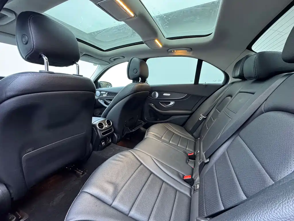 Mercedes-Benz C-Class 2019 — фото 11