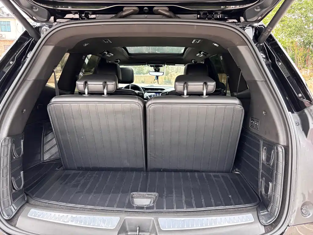 Cadillac XT6 2021 — фото 11