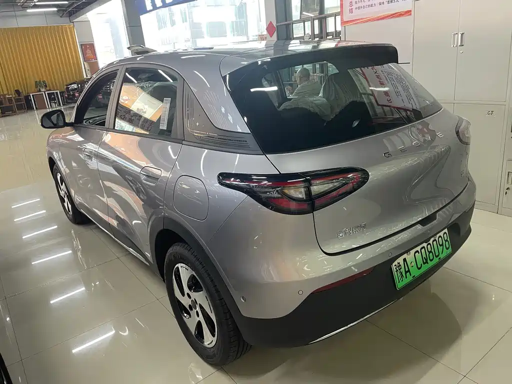 Geely Galaxy Starwish 2026 — фото 12