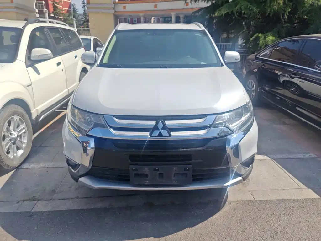 Mitsubishi Outlander 2018