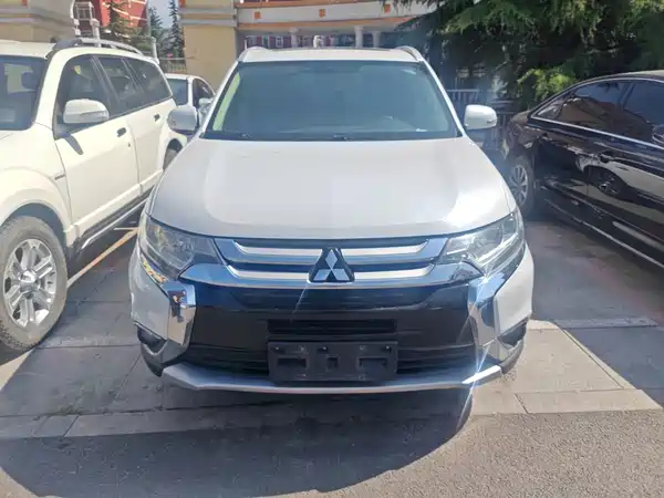 Mitsubishi Outlander 2018