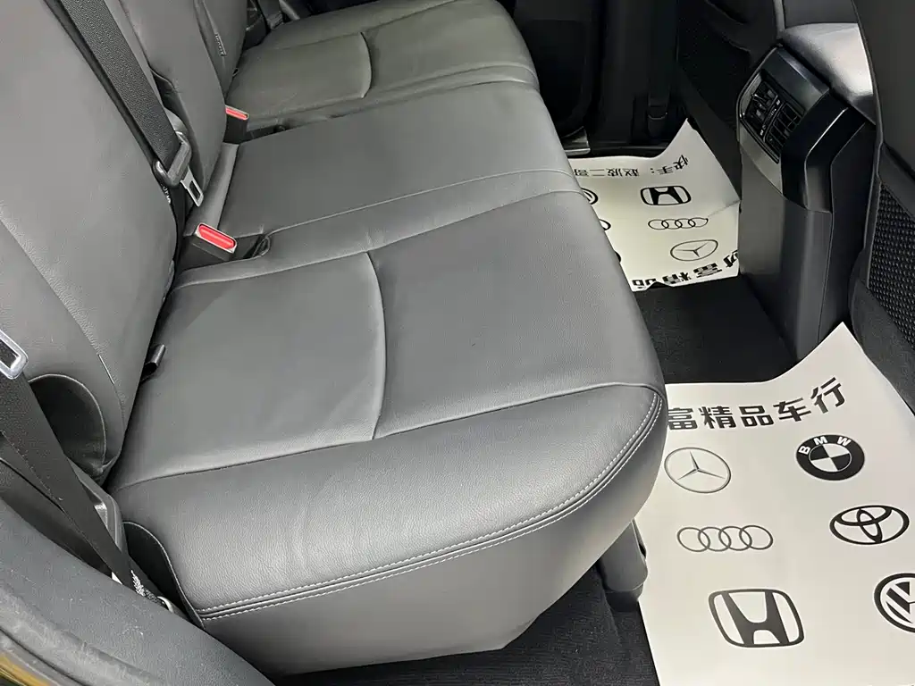 Toyota Prado 2017 — фото 13
