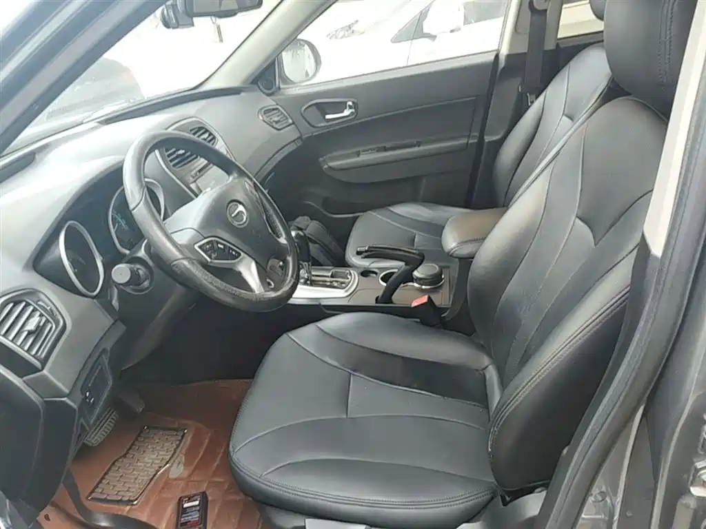 GAC Motor Trumpchi GS5 2014 — фото 15