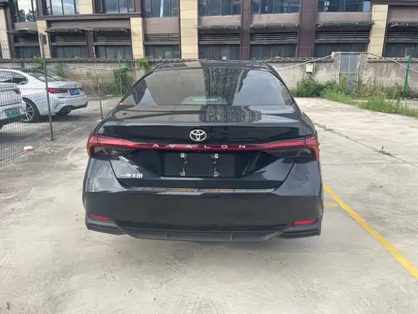 Toyota Avalon 2024