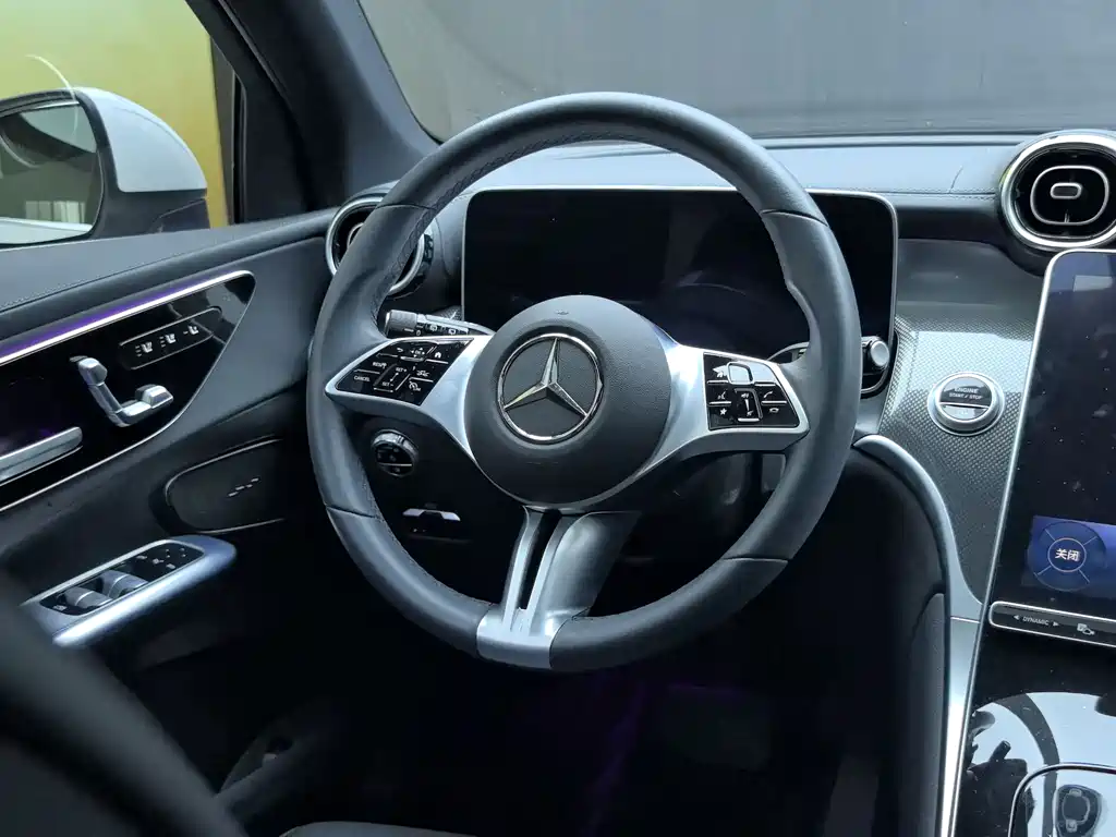 Mercedes-Benz GLC 2023 — фото 22