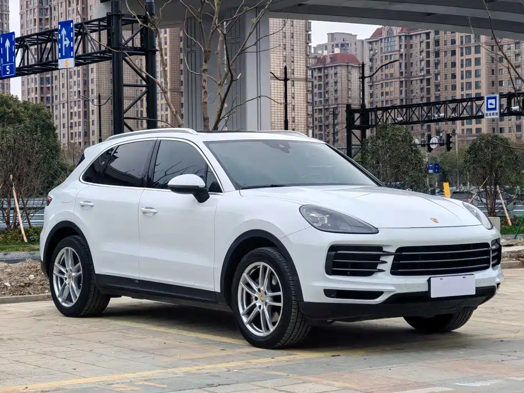 Porsche Cayenne 2018 — фото 3