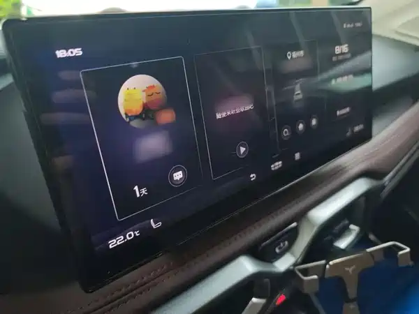Geely Haoyue 2022