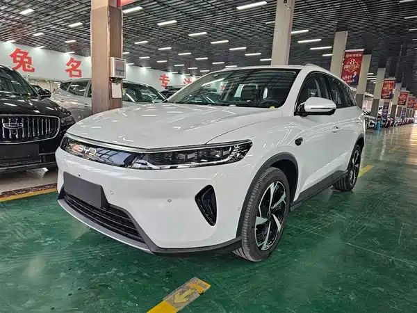 BYD Sealion 05 DM-i 2025