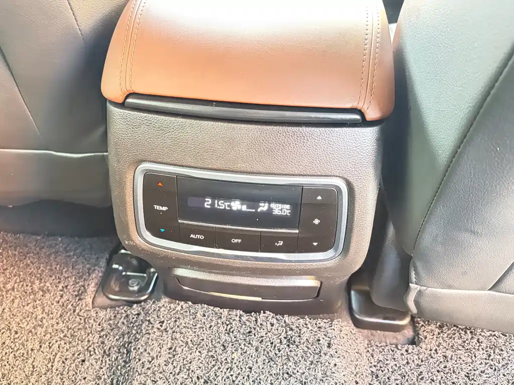 GAC Trumpchi GS8 2018 — фото 14
