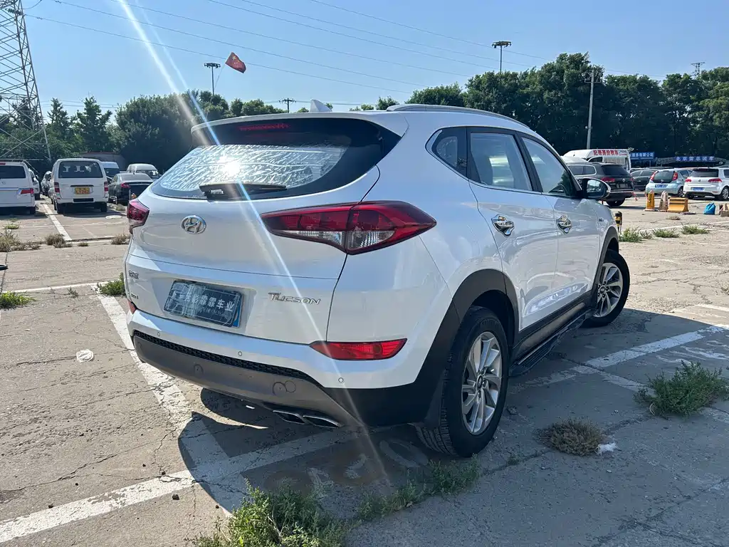 Hyundai Tucson 2017 — фото 7