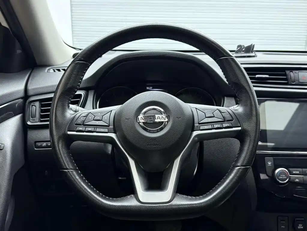 Nissan X-Trail 2023 — фото 11