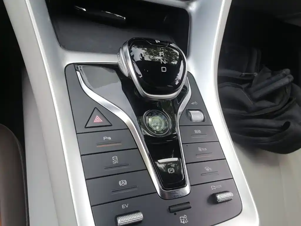 BYD Pro New Energy 2023 — фото 10