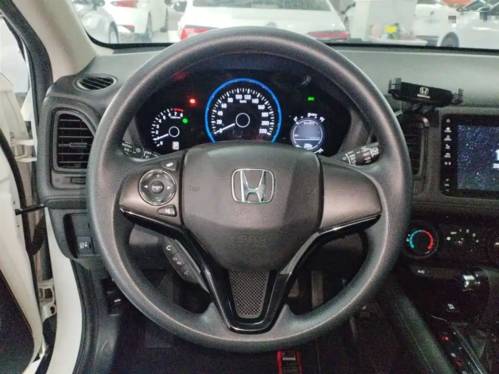 Honda Vezel 2020 — фото 7