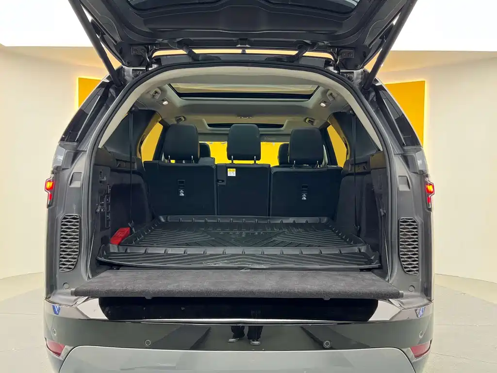 Land Rover Discovery 2021 — фото 19