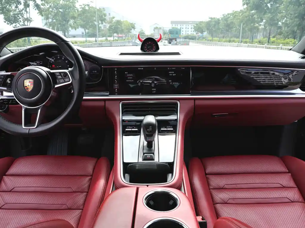 Porsche Panamera 2017 — фото 13