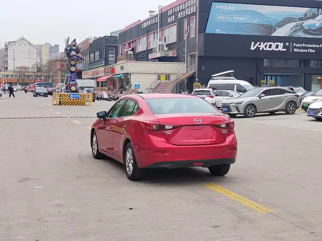 Mazda 3 Axela 2015 — фото 7