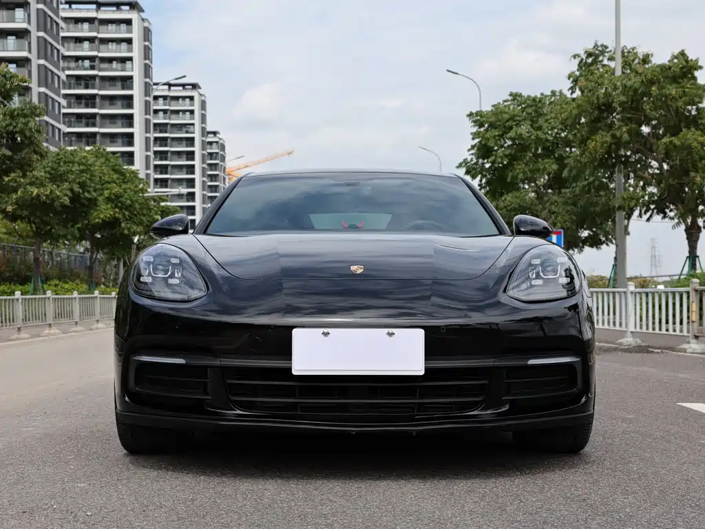 Porsche Panamera 2017 — фото 2