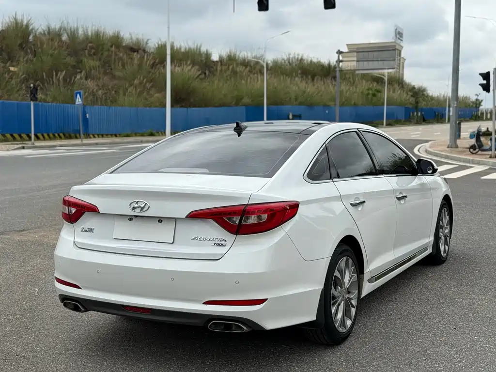 Hyundai Sonata 2015 — фото 8