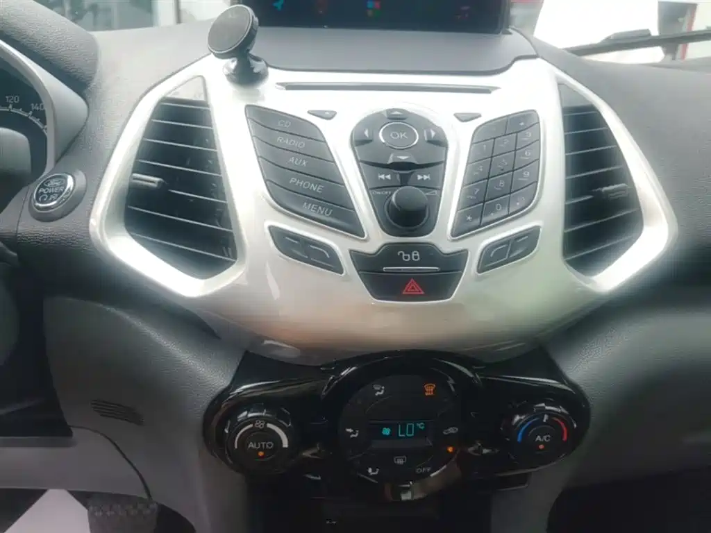 Ford Ecosport 2016 — фото 13