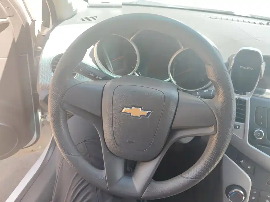 Chevrolet Cruze 2014 — фото 15