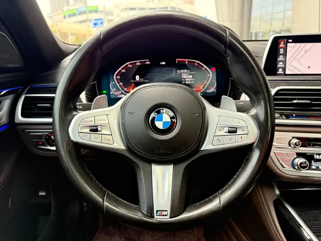 BMW 7 Series 2022 — фото 16
