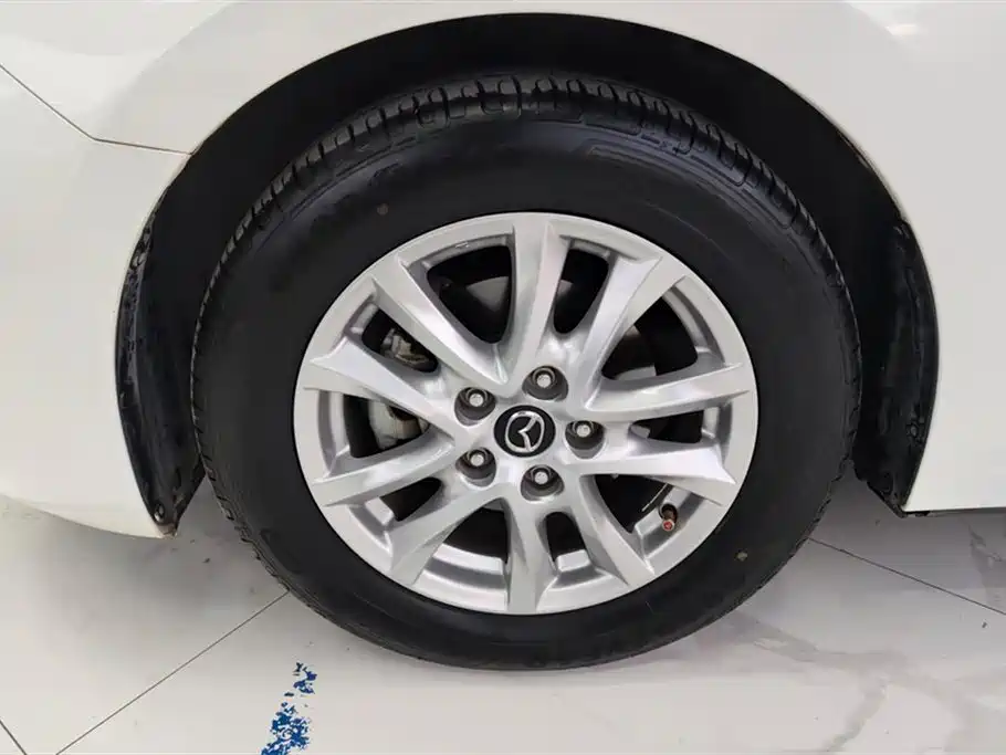 Mazda 3 Axela 2016