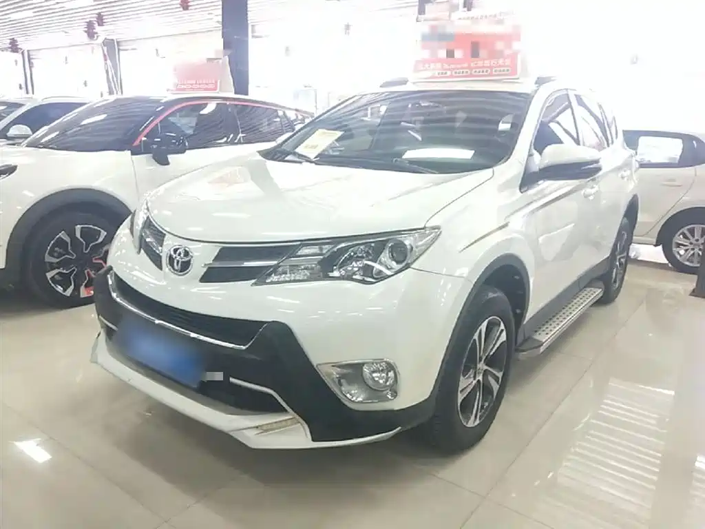 Toyota RAV4 2016 — фото 2