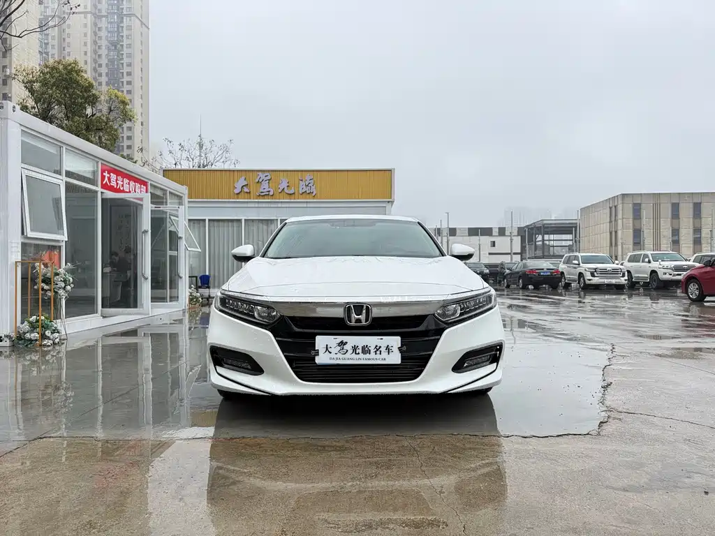 Honda Accord 2018 — фото 2