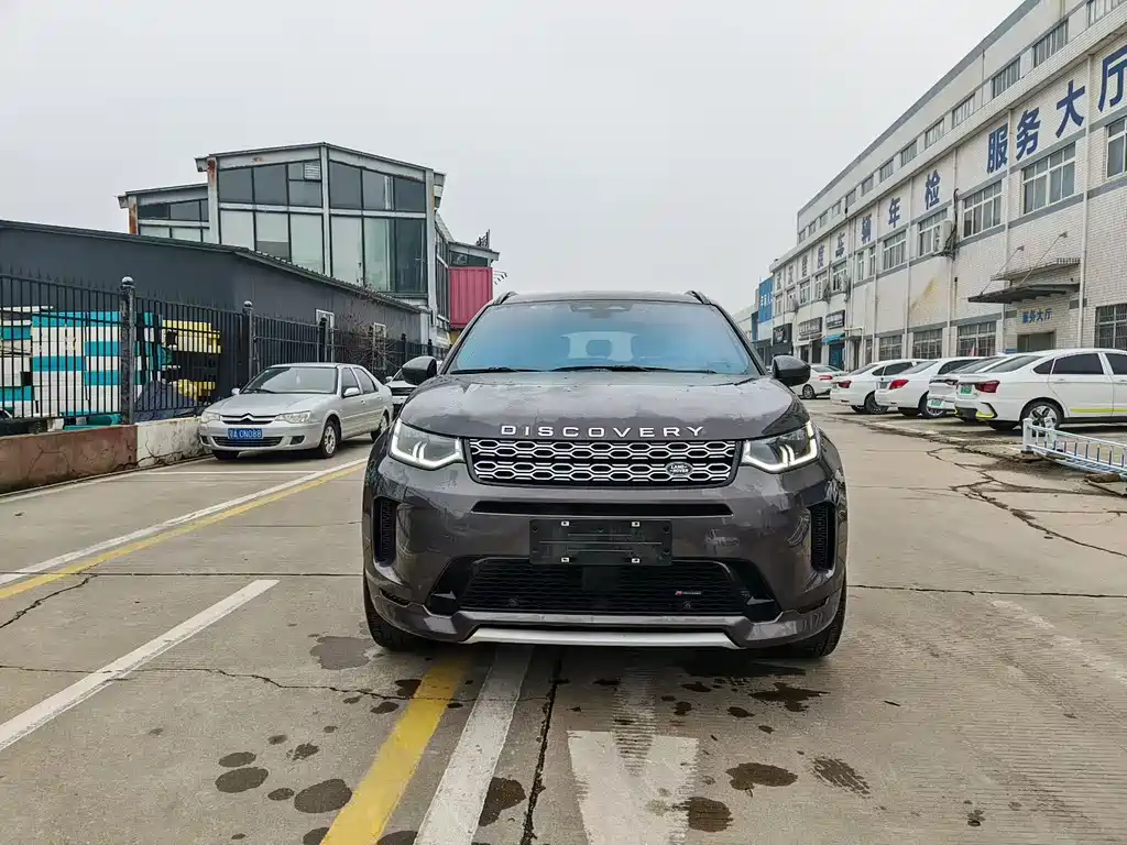 Land Rover Discovery Sport 2023 — фото 2