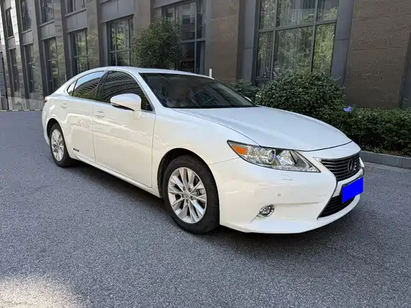 Lexus ES 2014