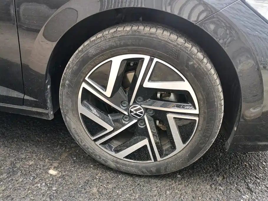 Volkswagen Sagitar 2024