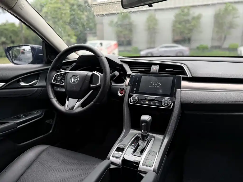 Honda Civic 2022 — фото 12