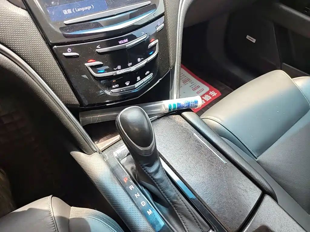 Cadillac XTS 2018 — фото 14