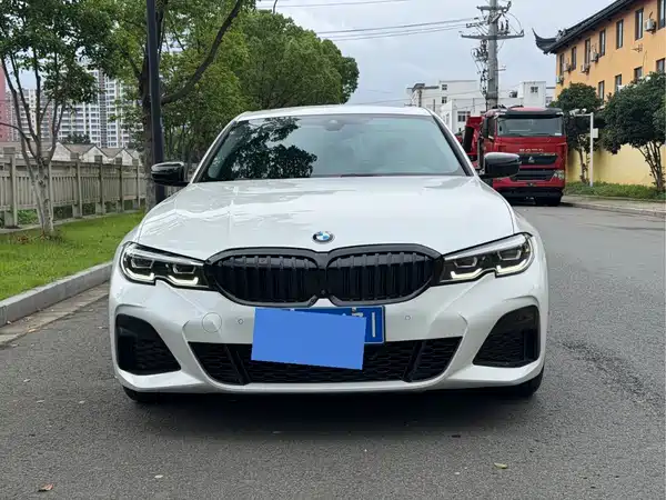 BMW 3 Series 2021