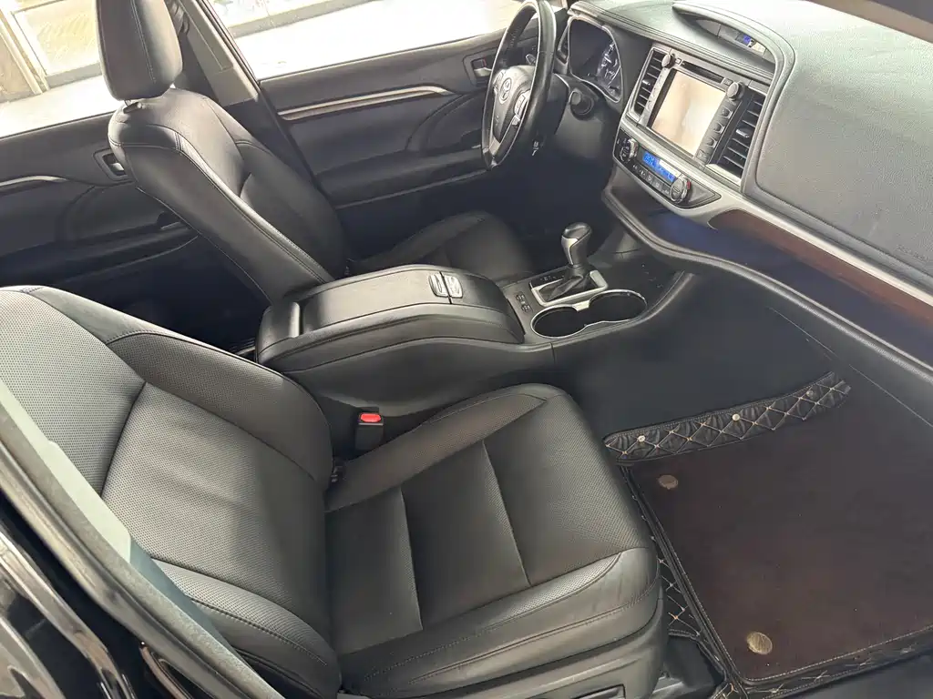 Toyota Highlander 2016 — фото 11