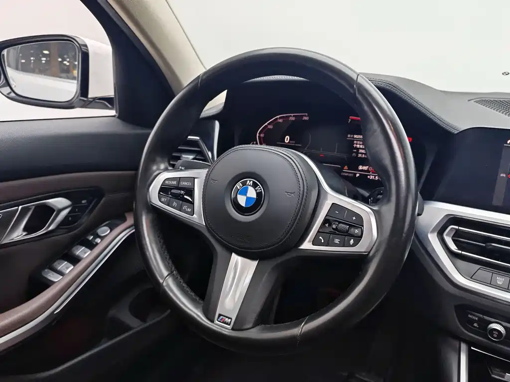 BMW 3 Series 2020 — фото 16