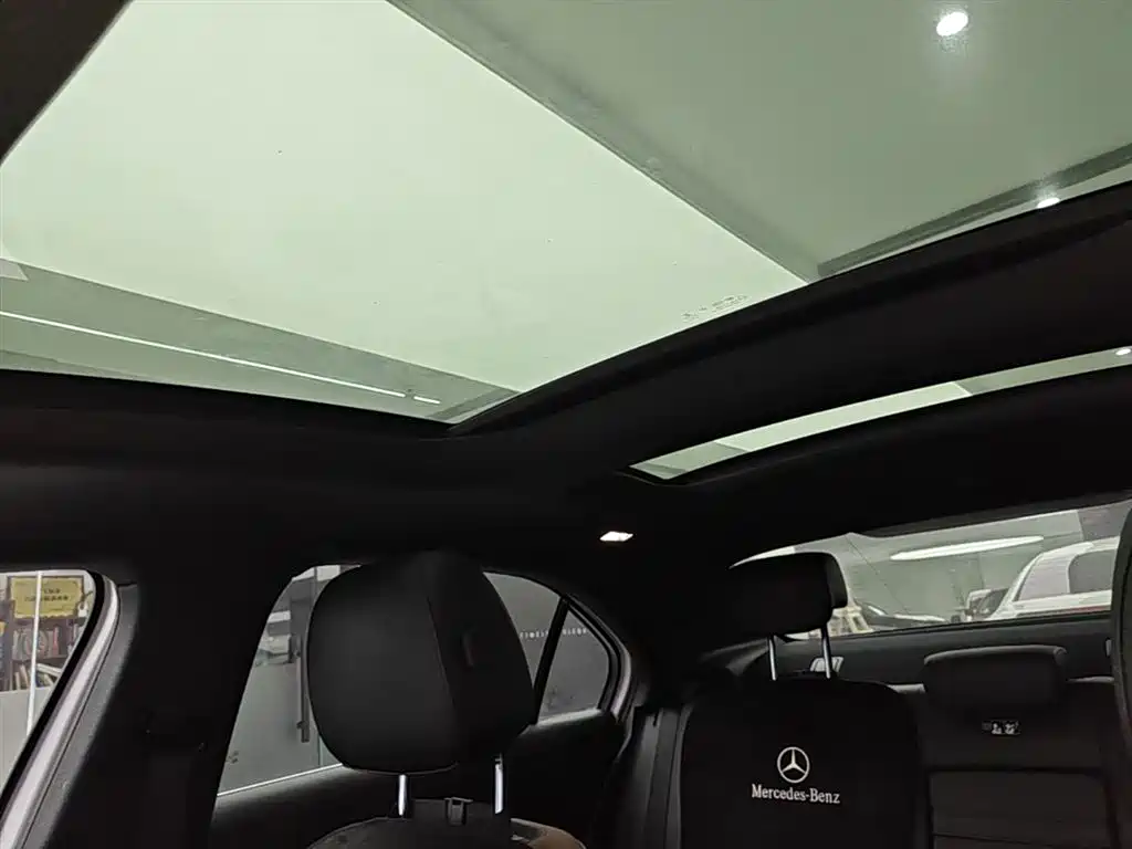 Mercedes-Benz A-Class 2022 — фото 18