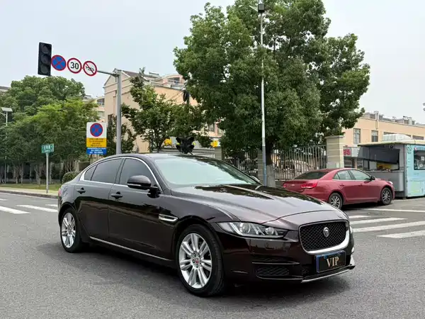 Jaguar XEL 2019