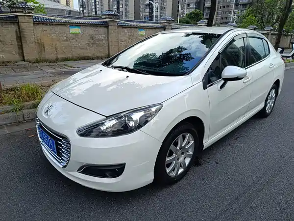 Peugeot 308 2016