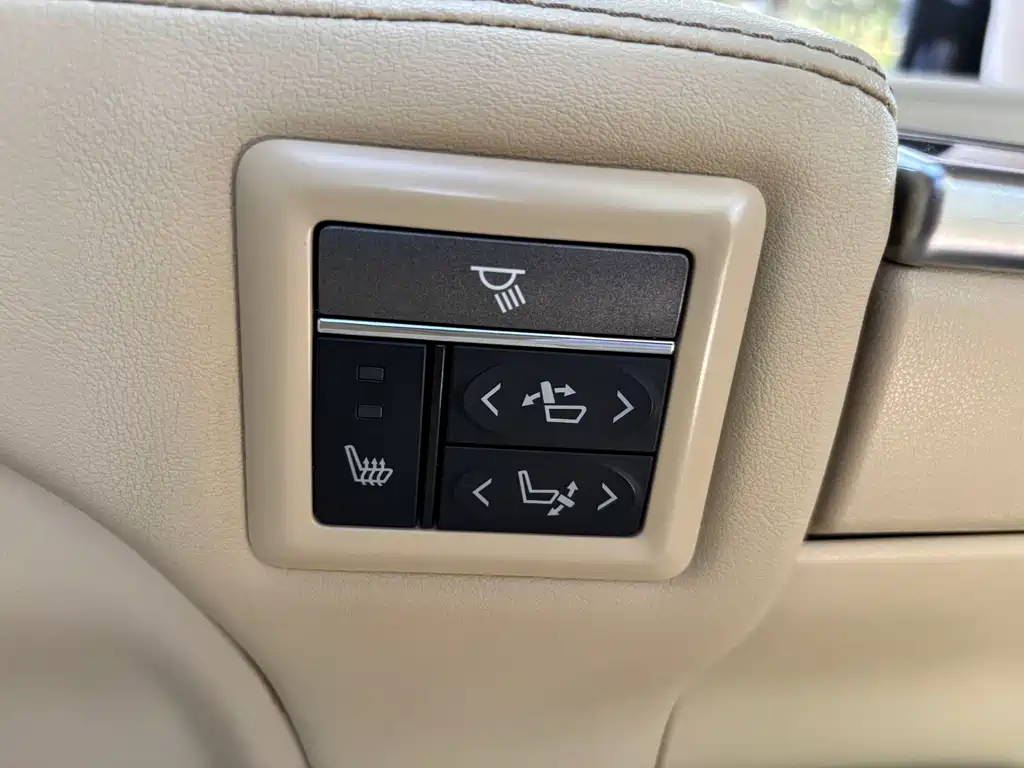 Toyota Alphard 2019 — фото 19