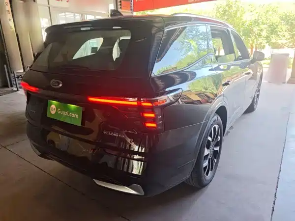 Ford Edge 2025
