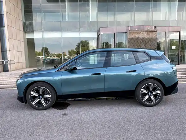 BMW iX 2024
